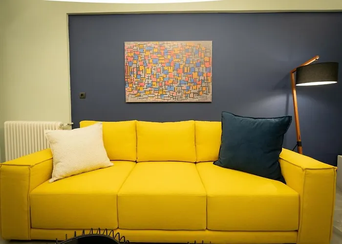 Liv - Comfortable Designer Apt In Lycabettus