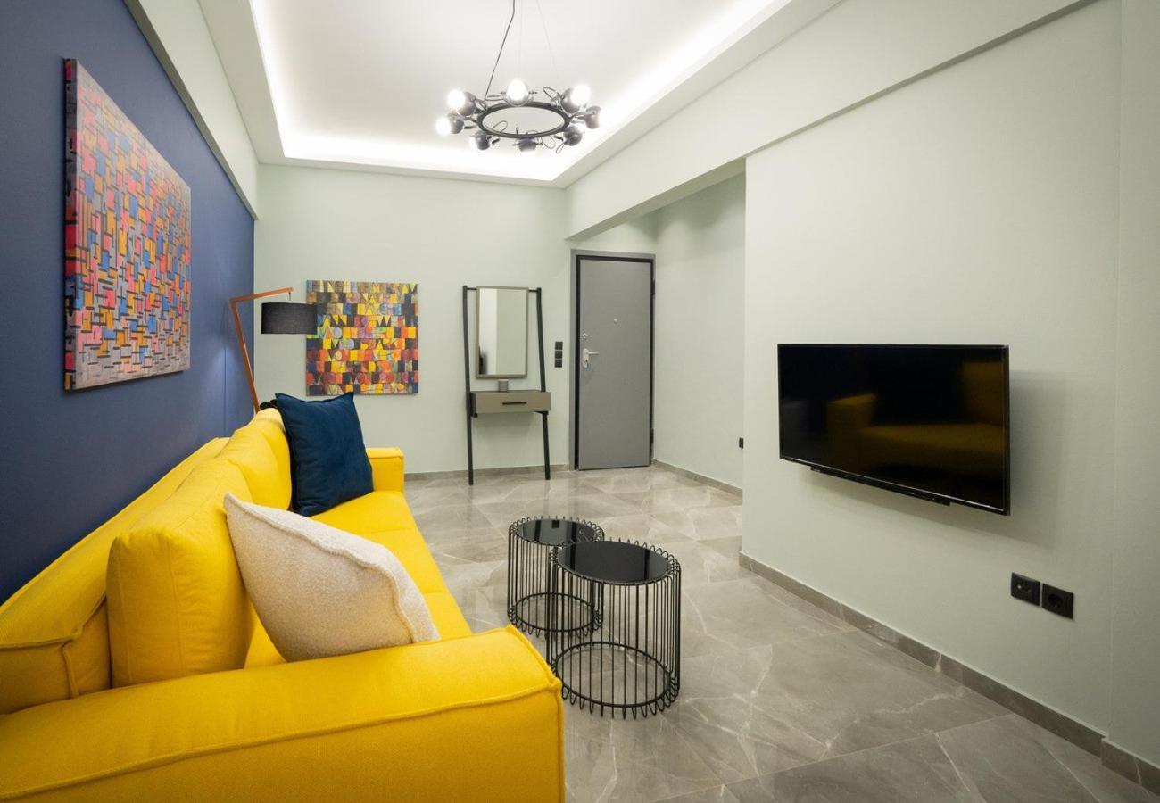 Liv - Comfortable Designer In Lycabettus